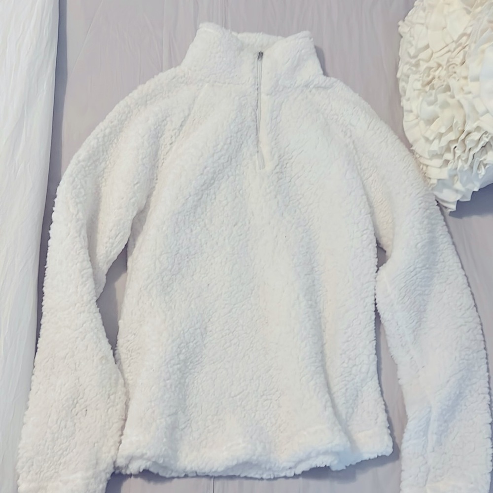 Fuzzy & comfortable sweater /very soft